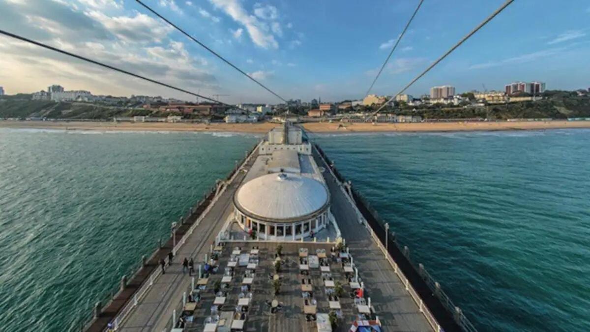 Flat-C, 4 Adults, 20 Mins To Beach, Netflix, Wifi, Sleeps 4 Adults Bournemouth Luaran gambar